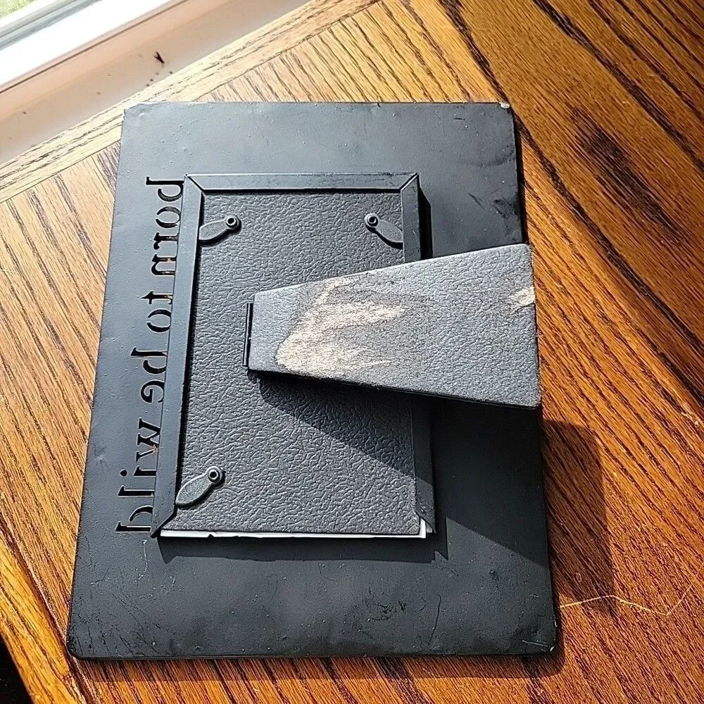 Vtg Metal photo frame 
